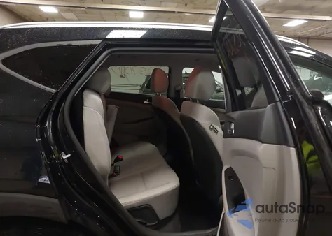 2020 Hyundai Tucson Value z USA, uszkodzony, nr VIN KM8J3CA49LU123612